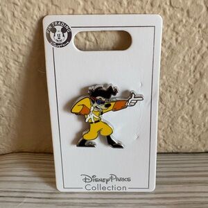 💛Disney Parks Max Powerline Enamel Trading Pin